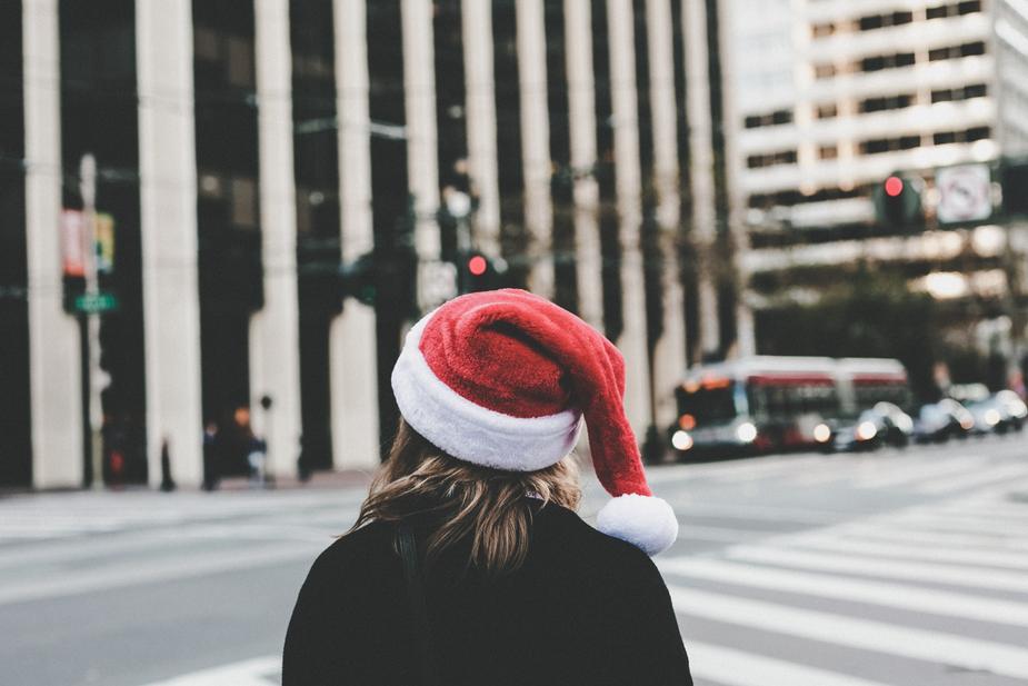 woman-in-santa-hat
