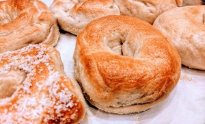 bagels-3791063_640