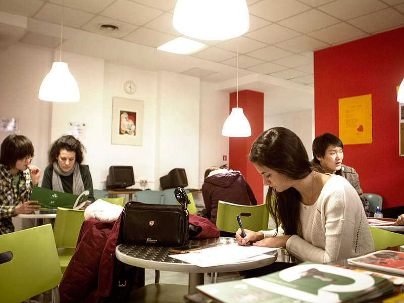 Sprachcaffe Languages Plusの学校風景